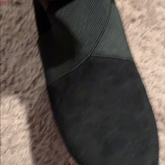 Cute black suede booties! - Picture 5 of 7